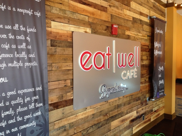 Livonia signs for Eat Well Cafe